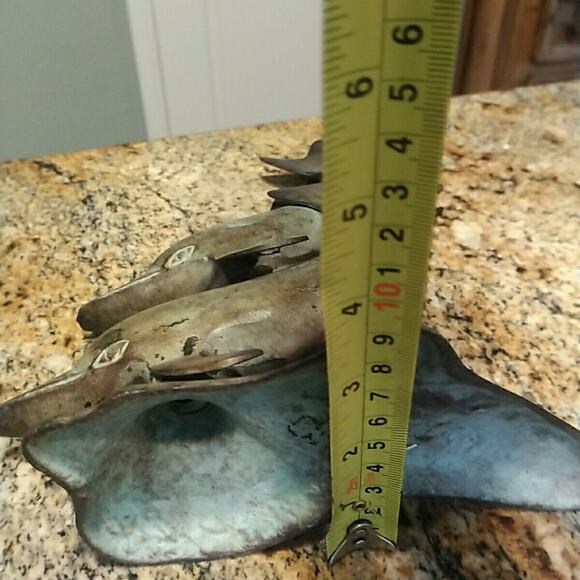 Vintage Two Dolphins Brass Sculpture With Patina Ocean Sea Decor - Picture 10 of 10